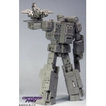 MP-13 Soundwave with Laserbeak MP-13 Soundwave with Laserbeak